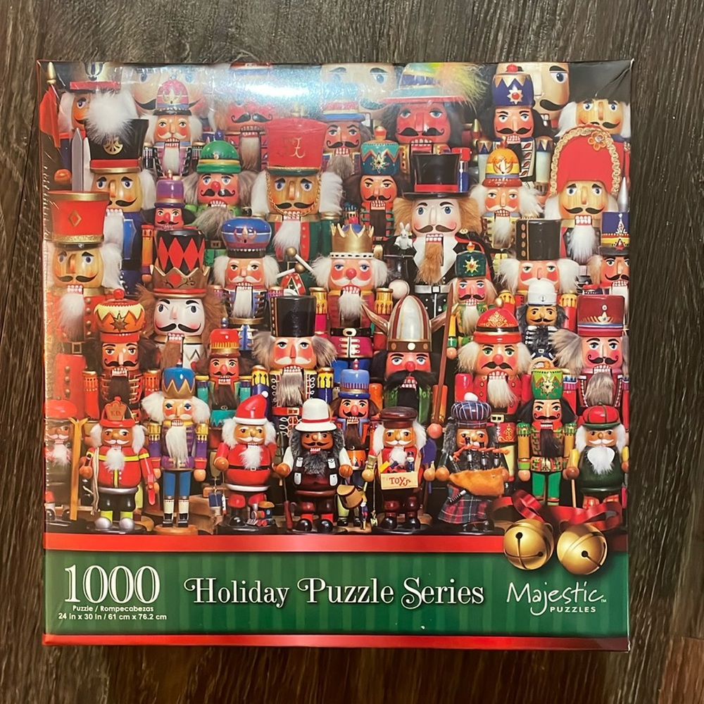 Christmas puzzle nwt